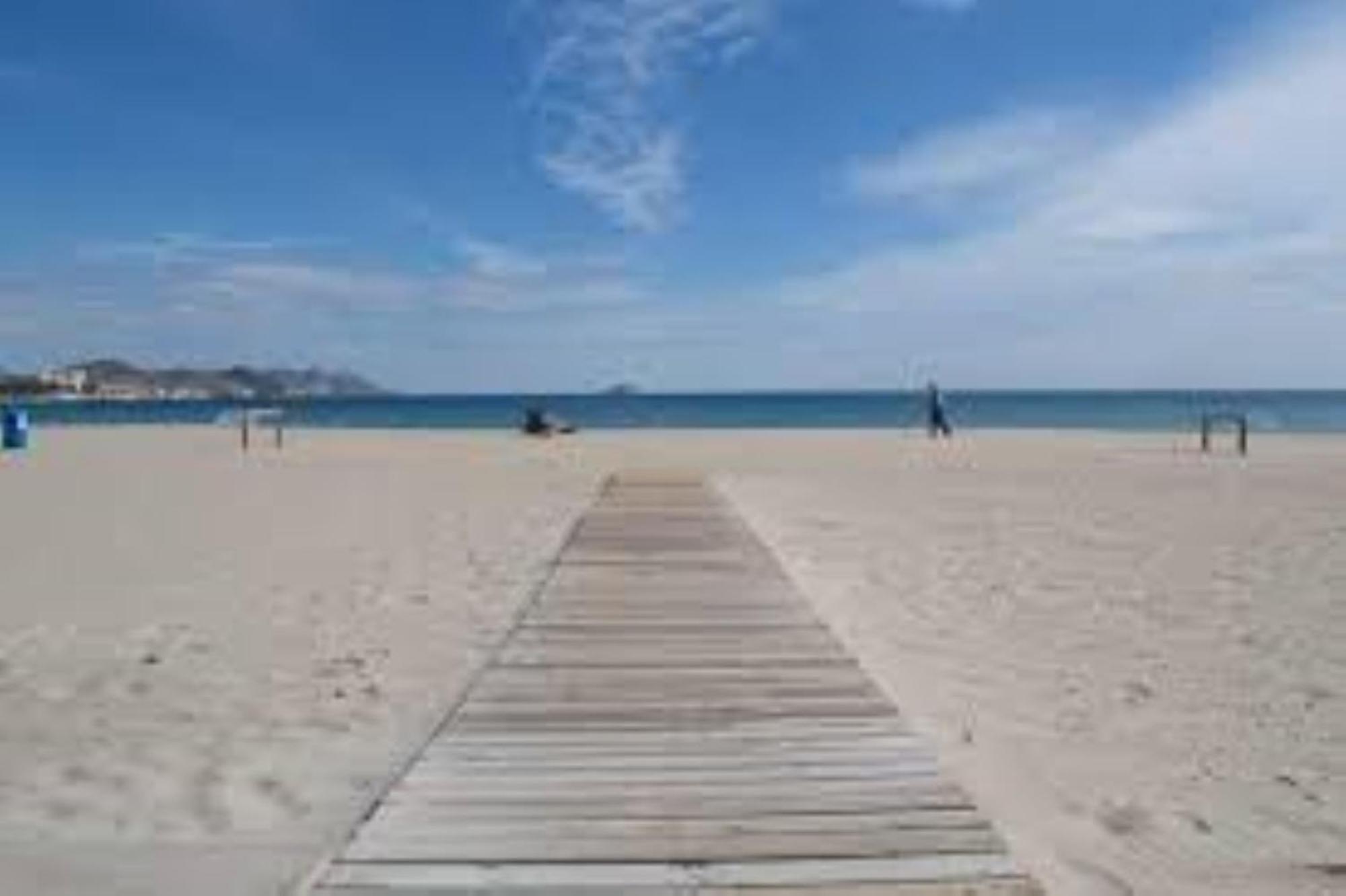 Vive La Vila Cozy Apartment By The Beach Villajoyosa Luaran gambar